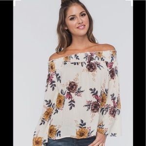 O’Neil women’s floral “Jessie” top